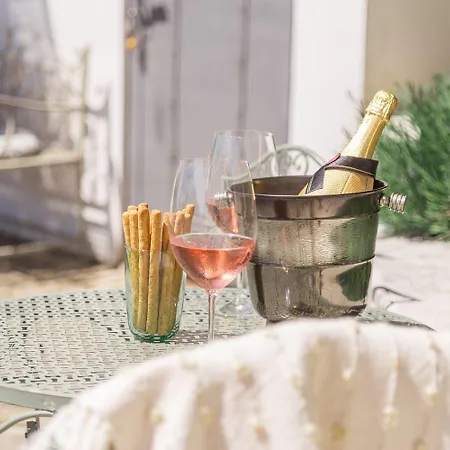 Holiday home Beeindruckende Mit Privatpool, Meerblick, Babybett Und Besonderem Interieur *